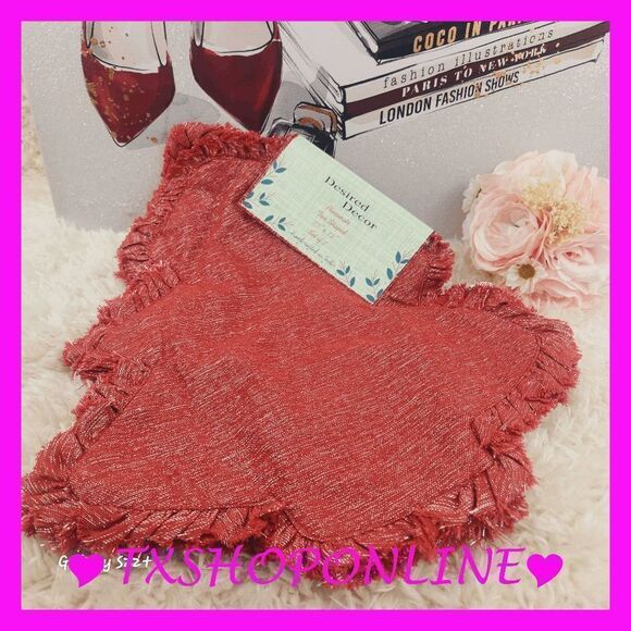 Set of 2 { Desired Decor } | christmas | tree shaped placemat NWT - Picture 4 of 4